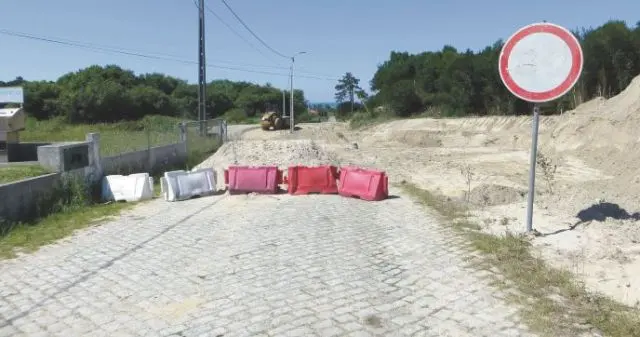 Estrada Velha, “Rua” da Amorosa, está cortada ao trânsito