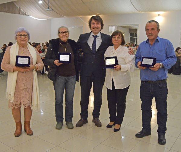 Município de Monção homenageia funcionários aposentados em 2024