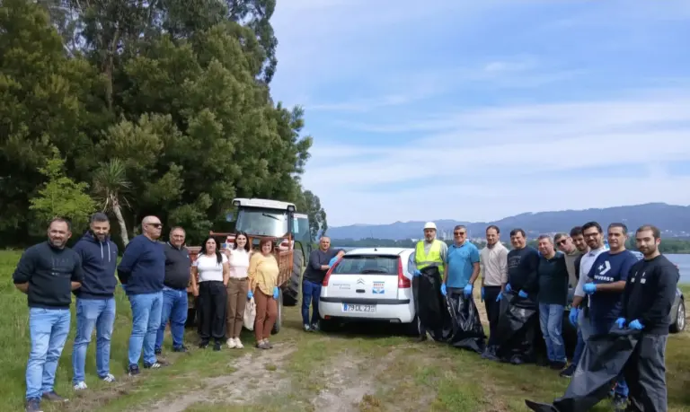 Auto Lages une equipa e Ambiente no 42.º aniversário 