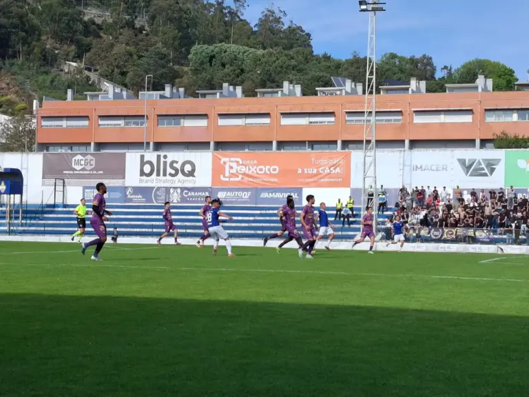 SC VIANENSE: Casa cheia, quatro golos e apuramento! 