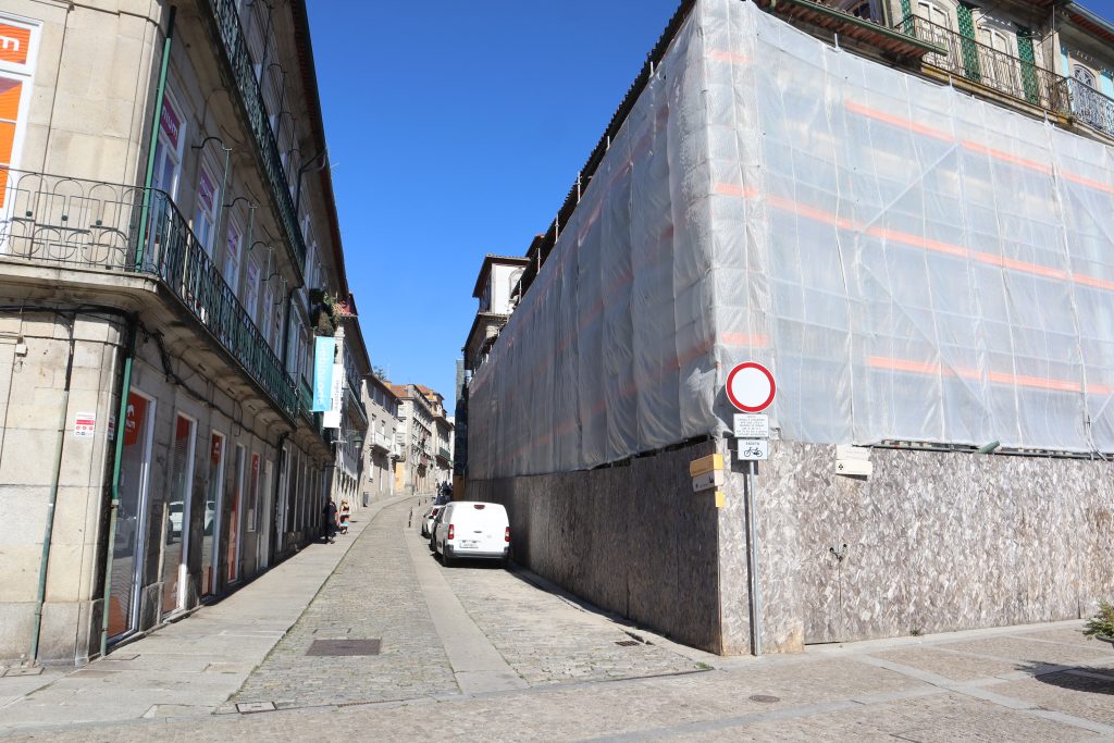 <i class='fa-solid fa-user-lock' aria-hidden='true'></i> Viana alarga Zona de Pressão Urbana