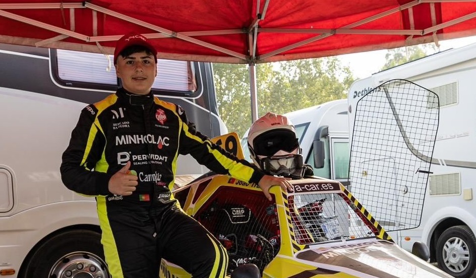 <i class='fa-solid fa-user-lock' aria-hidden='true'></i> João Traila sagra-se campeão galego de Autocross