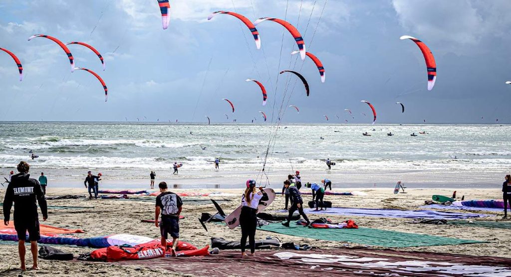 <i class='fa-solid fa-user-lock' aria-hidden='true'></i> Federação de Kitesurf exige 1,2 milhões à Câmara de Viana